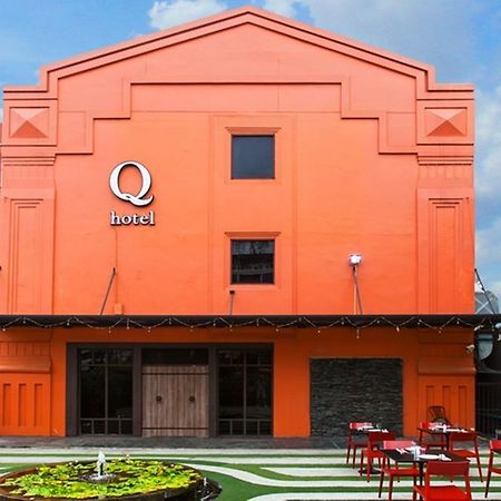 Q Hotel Bangkok Kültér fotó