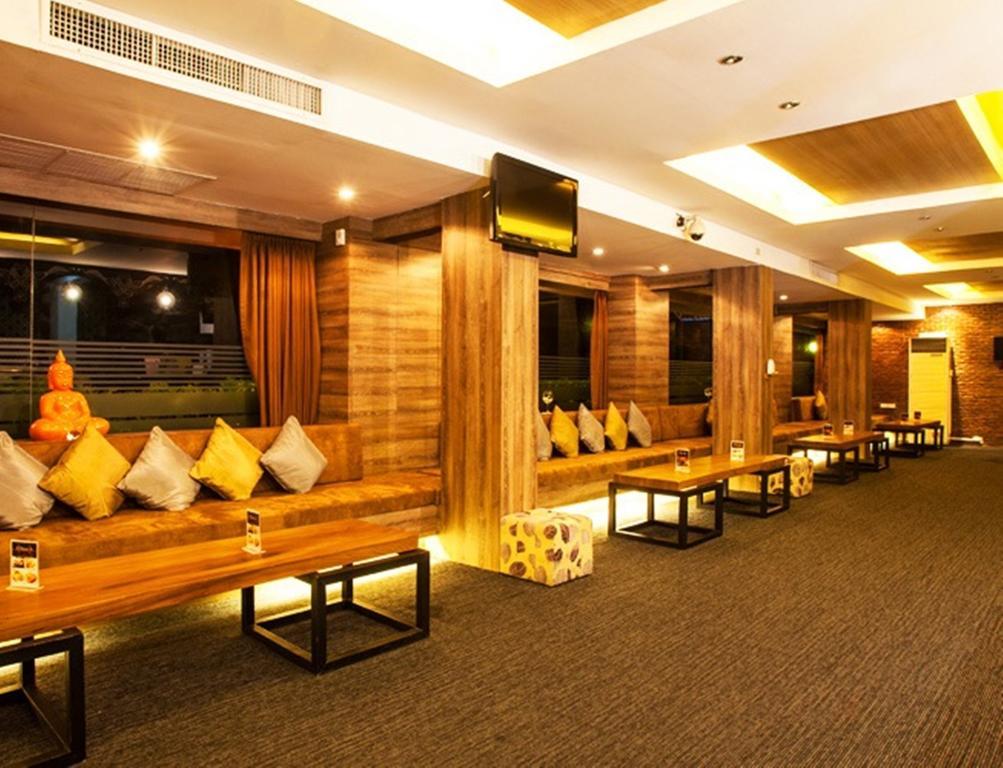 Q Hotel Bangkok Kültér fotó