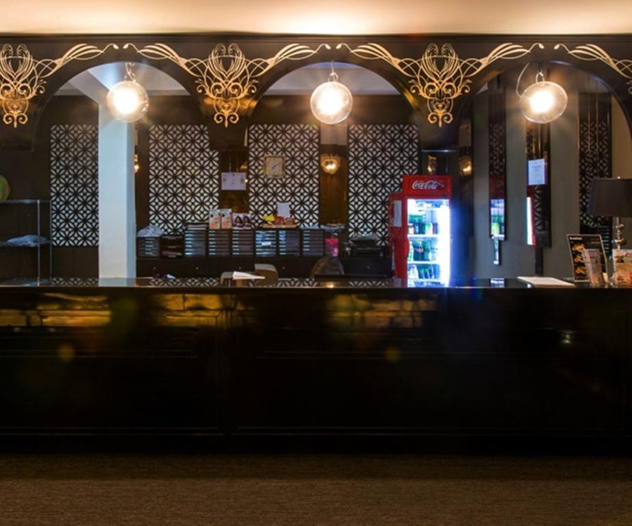 Q Hotel Bangkok Kültér fotó