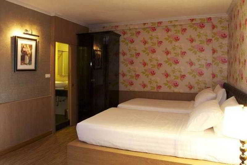 Q Hotel Bangkok Kültér fotó